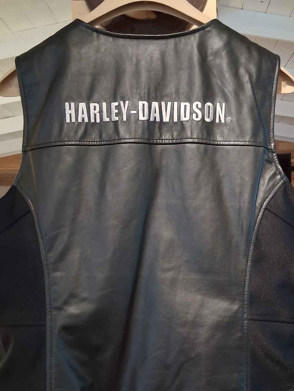 Harley-Davidson Black Leather Vest with White Logo. Womens.
